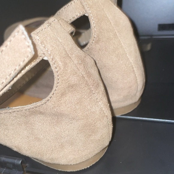 ana Tan Women's Ballet Flats - Picture 6 of 7